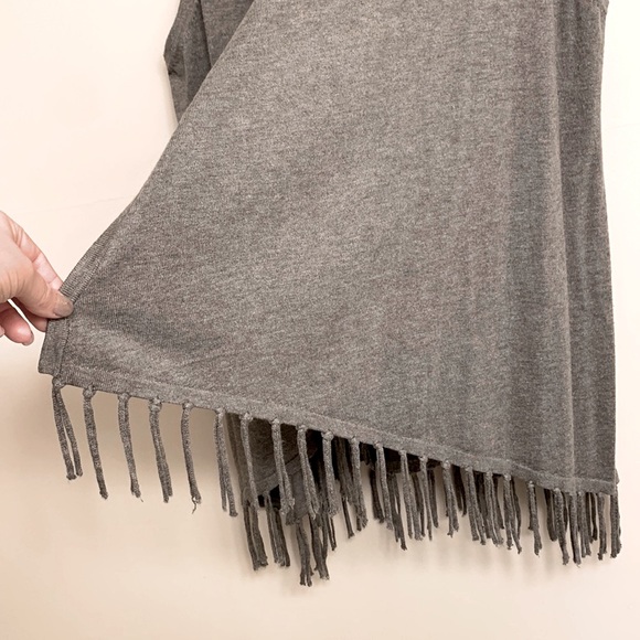 Joseph 🖤 Grey Vest - Picture 5 of 8